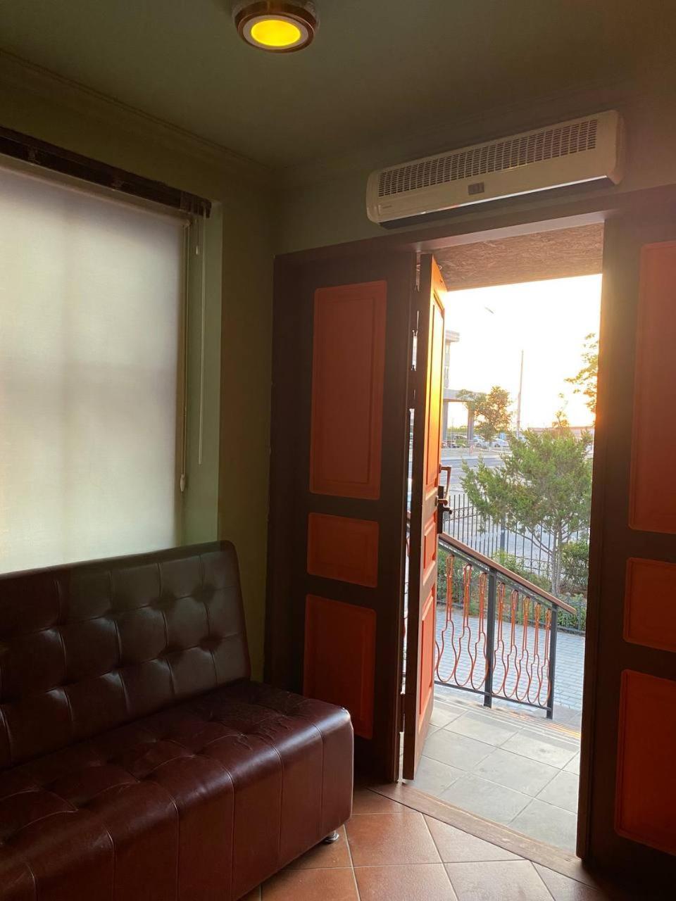 Mang'O Hostel Aktau  Bagian luar foto